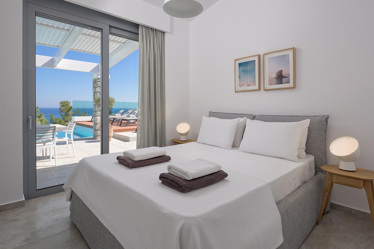Louzoia Bay Villa